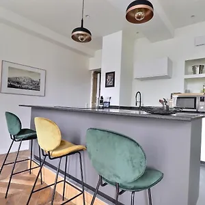 Entier - Refait A Neuf - Loft - Center Appartement